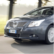 Бампер передний в цвет кузова Toyota Avensis 3 (2009-2011) дорестайлинг